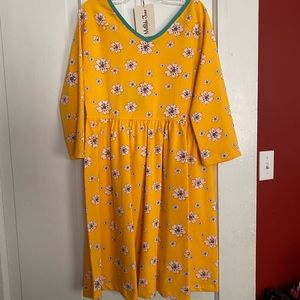Girls dress